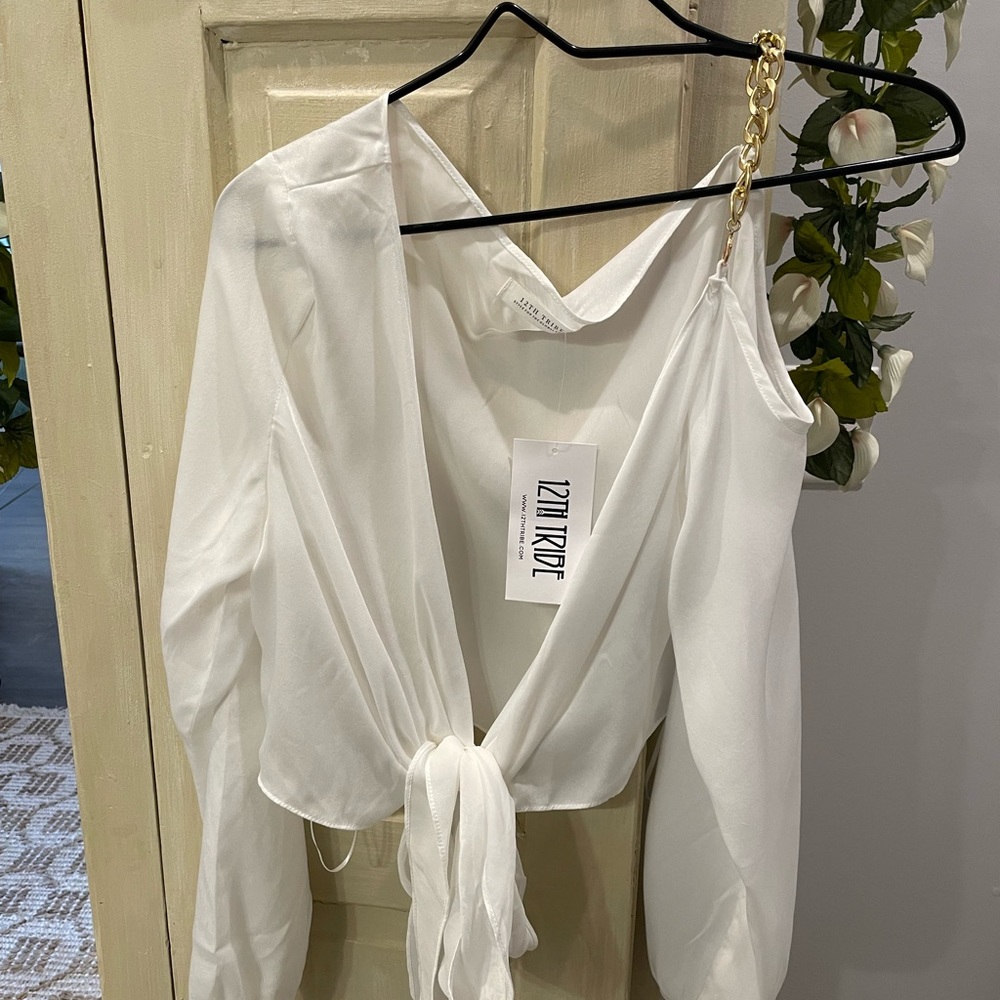 12th Tribe Cropped Long-sleeve Blouse - White, Medium